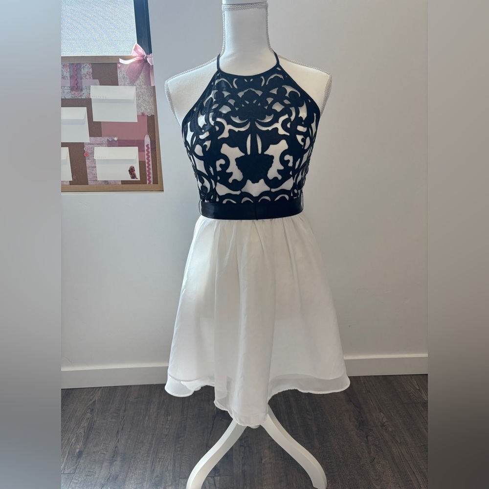 Gorgeous Black and White Backless Dress